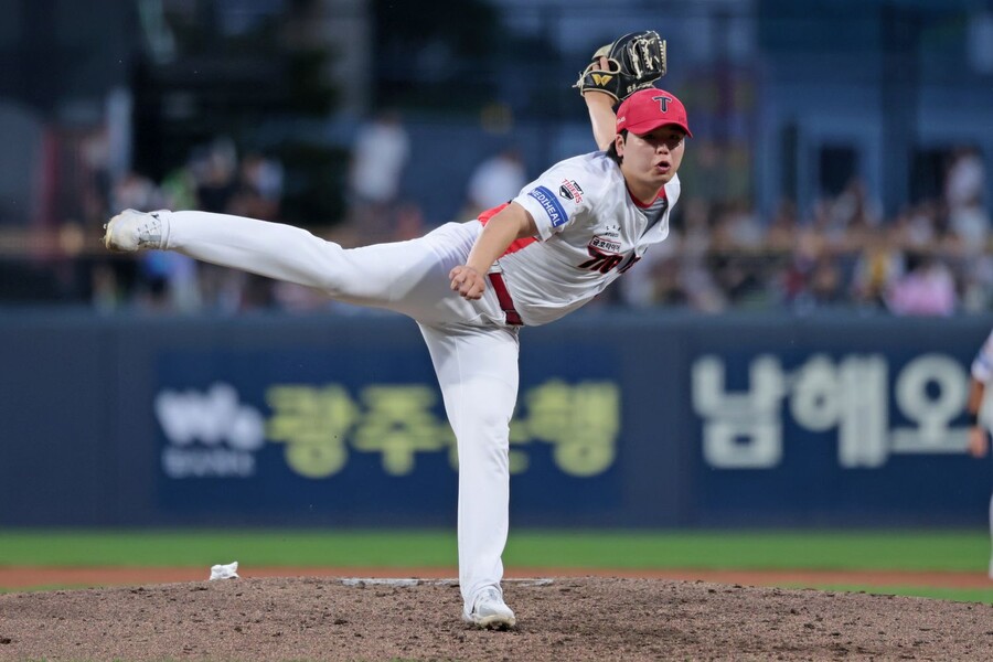 ▲ 시즌 막판 1군에 복귀하며 어느 정도의 감각을 회복한 채 다음 시즌을 고대하고 있는 황동하 ⓒKIA타이거즈