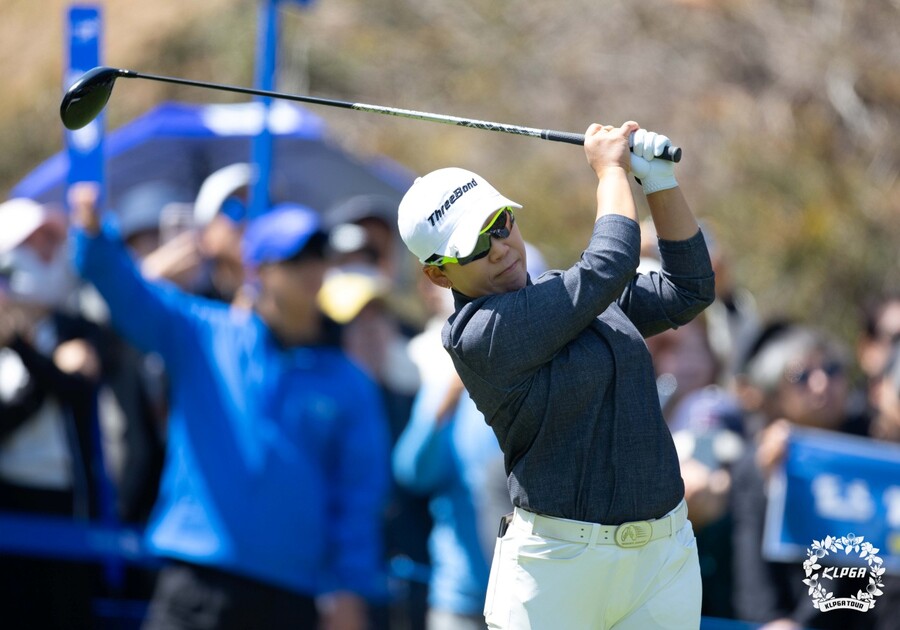 신지애, LPGA 토토 재팬 클래식 단독 3위로 출발...선두와 1타 차
