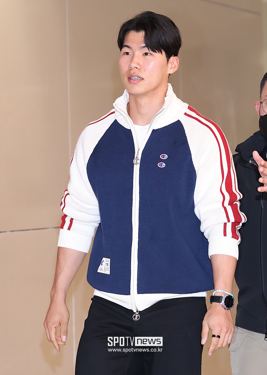 [포토S] 김혜성, '월드시리즈 우승하고 돌아왔어요'