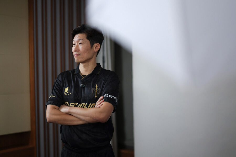 충격 비하인드! 박지성 '3번째 수술해야 할지도'…韓 축구팬 위해 뛰고 난 뒤 무릎 통증에 "열흘간 앉아만 있었다"
