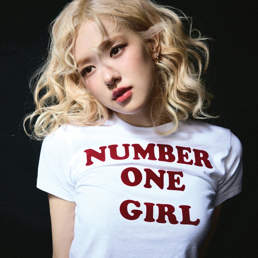 [속보]로제, 그래미 올해의 노래·올해의 레코드 후보…총 3개 부문