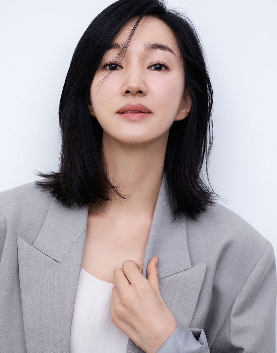 수애, 송지효와 한솥밥…넥서스이엔엠과 전속계약 체결[공식]