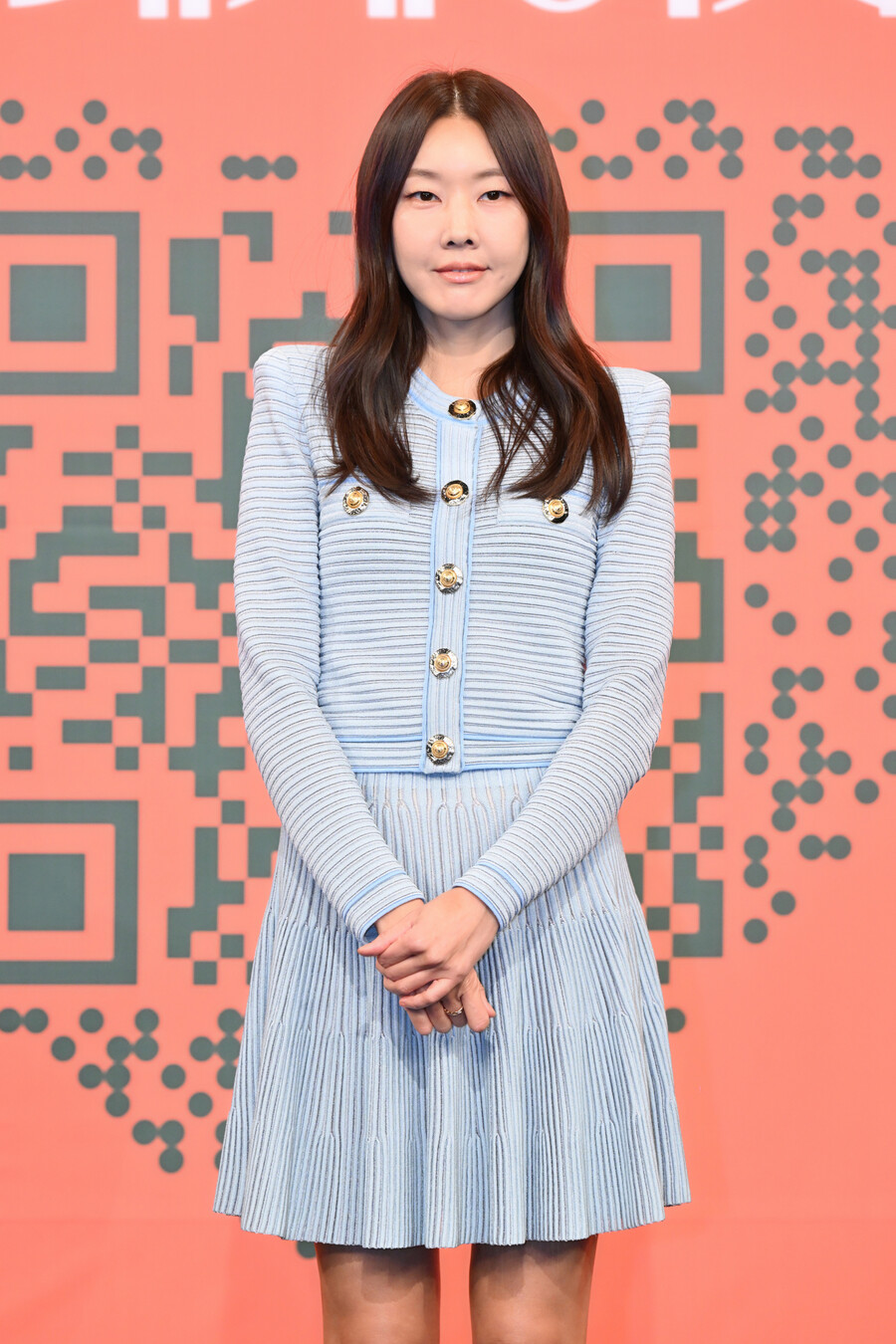 한혜진 유튜브서 코인 라방→'86만 구독자' 채널 삭제…"해킹 의심"