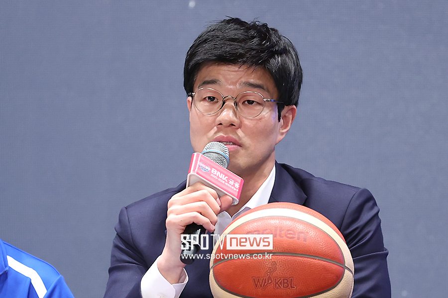 [포토S] 출사표 밝히는 하상윤 감독