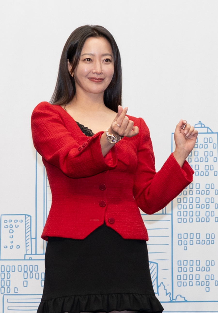 김희선 "영포티? 너무 어려보여도 역효과, 나이 맞게 살기도 힘들어" 소신 발언