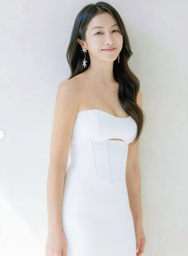 김옥빈, ♥비연예인 신랑 대체 누구…결혼 앞두고 더 예뻐진 '극강 미모' 대방출