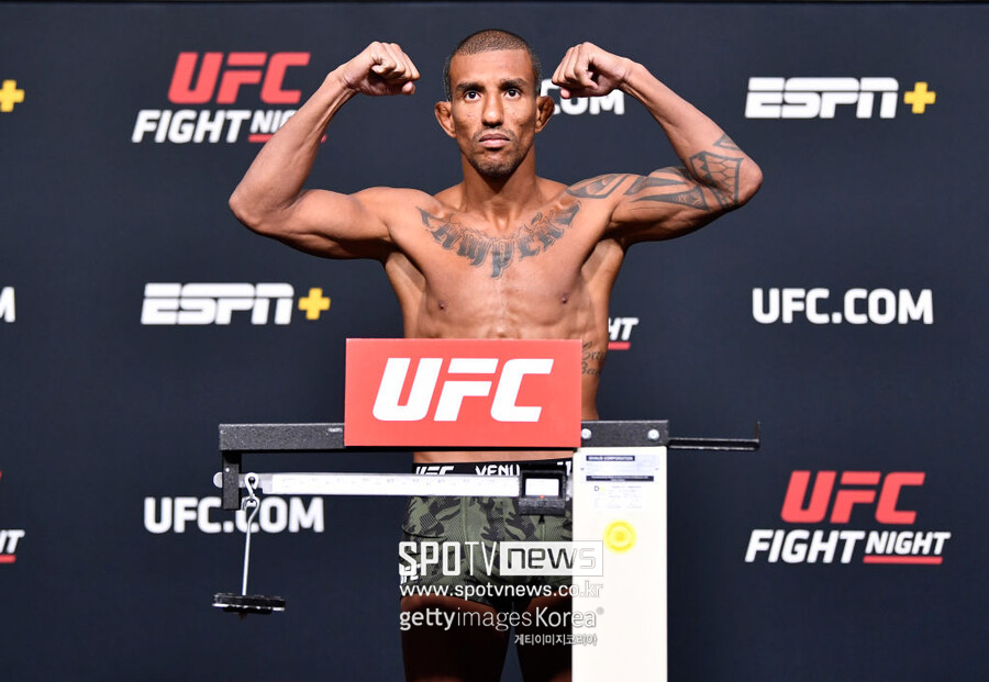 부산 왔던 UFC 파이터의 대반전, 남들 은퇴할 나이에 4연승이라니…"나는 와인 파이터" 38세에 타이틀까지 노린다