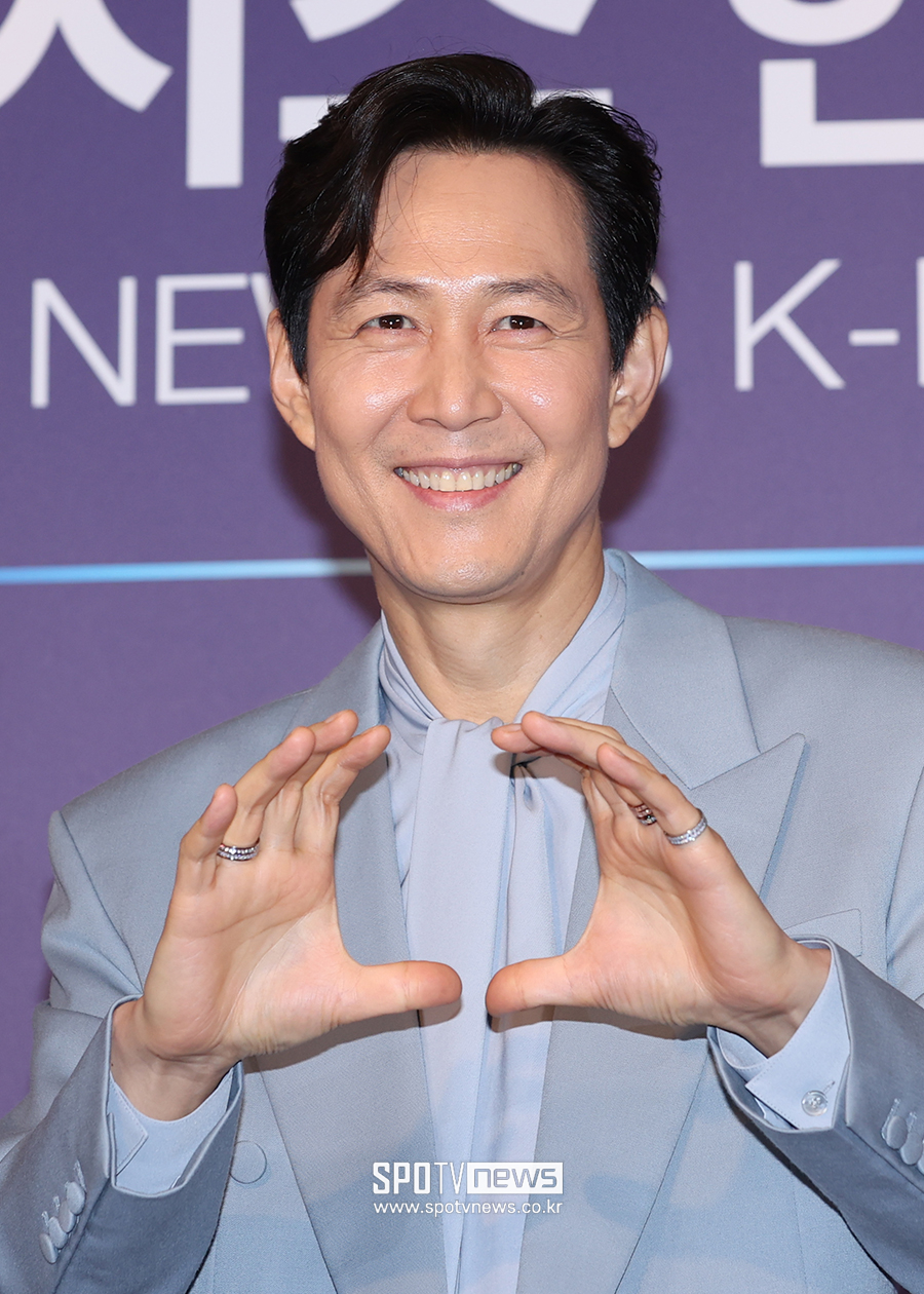 이정재, 지드래곤·BTS 뷔와 밥값 계산 질문에 "그 친구들이 많이 벌어"('비보티비')