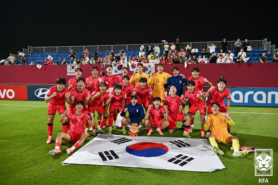 '조별리그 무패' U-17 대표팀, 토너먼트 초입부터 난관...'우승 후보' 잉글랜드와 15일 격돌