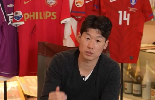 "욕 먹은 것은 말이 안 된다" 박지성의 작심 발언..."선수라면 최선 다해야" 비판 댓글 받은 후배 두둔