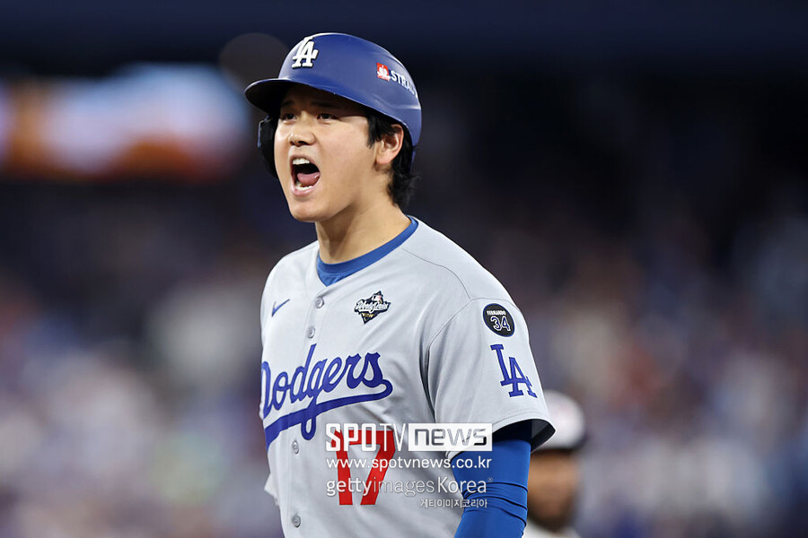 "지구상 최고의 쇼" 오타니 살아있는 전설 맞다, 포스트시즌 3홈런 10K 활약→올해의 전설적 순간