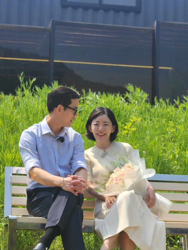 '나는 솔로' 28기 광수♥정희, 재혼 준비하나 "인생의 반쪽, 우리 넷 행복하자"