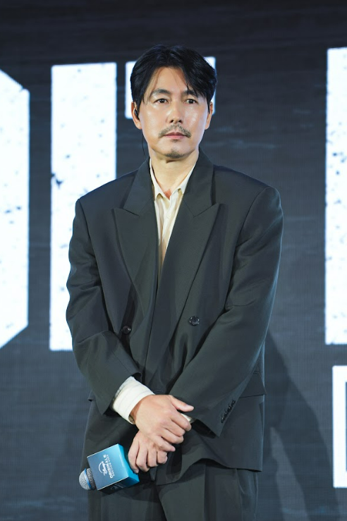 '품절남' 정우성, 현빈과 홍콩 등장…개인사 언급 無[이슈S]