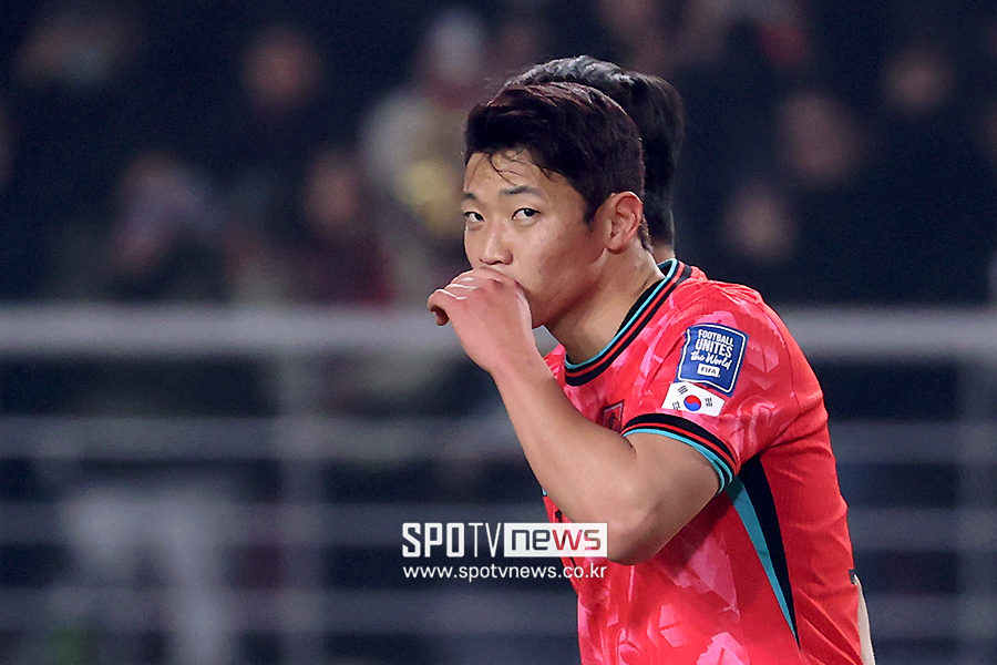 [전반 REVIEW] '황희찬 화났다' 홍명보호, FIFA 랭킹 76위 아직 못 뚫었다...손흥민 → 이강인 대포알도 차단