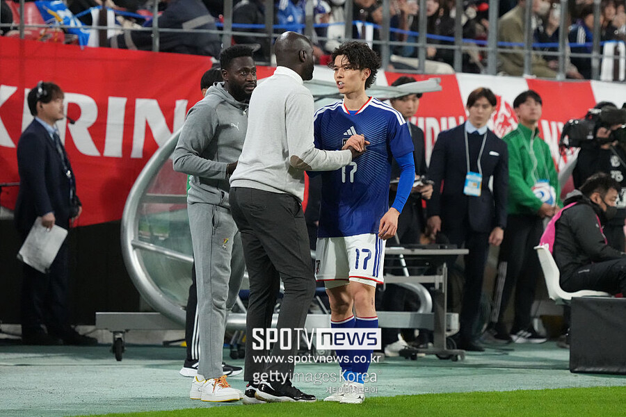 "日 매너에 반했다" 가나 감독도 격찬!…"먼저 사과해줘 진심으로 감사"→기량도 인성도 EPL급 증명