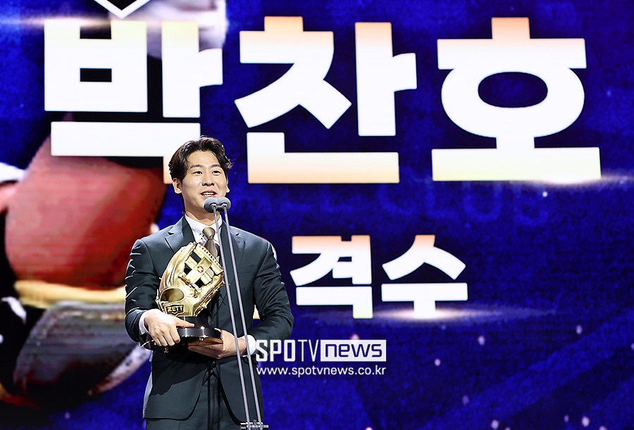 'ㅇㅇ 박찬호' 합의 완료 말은 많은데…개장 일주일 FA 시장 오늘은 '옷피셜' 뜰까