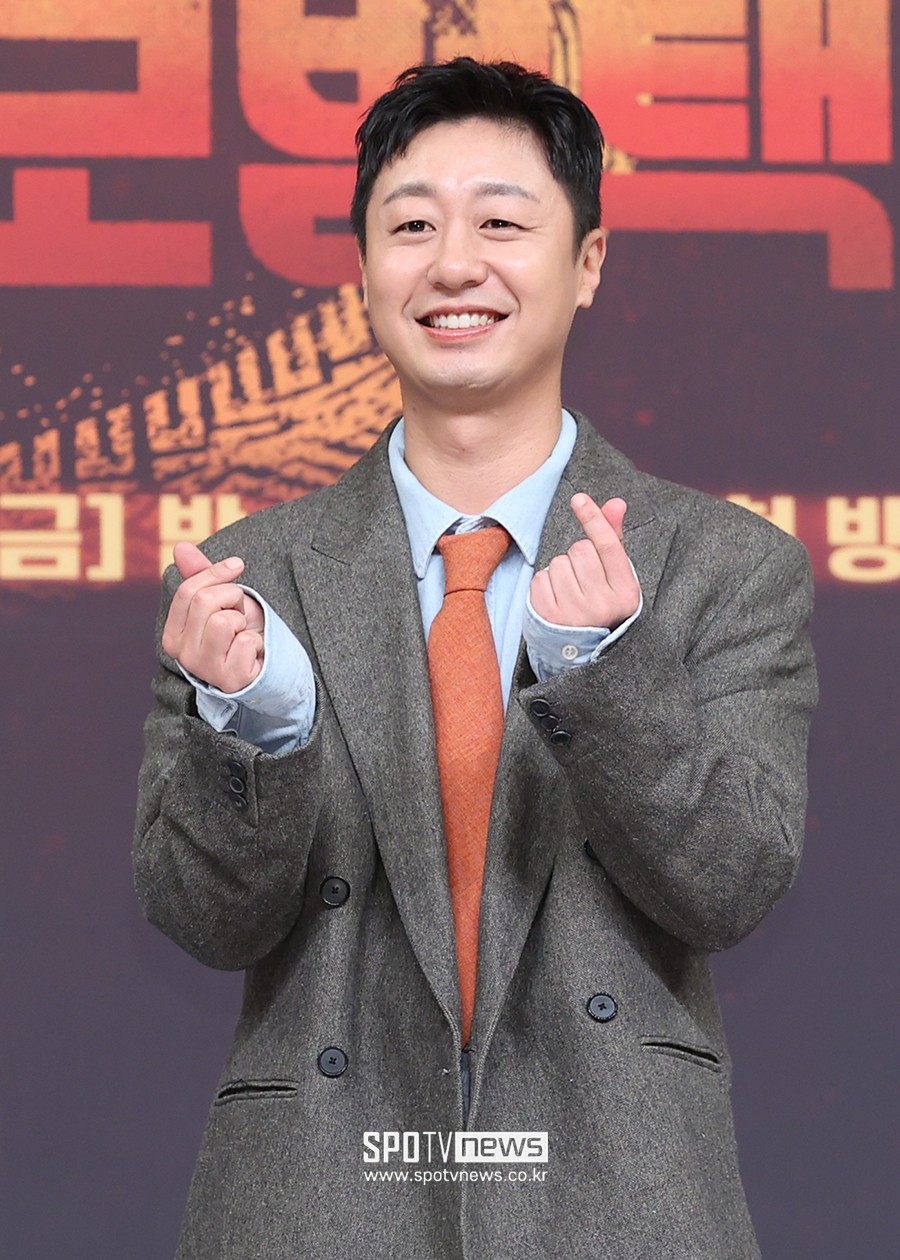 [포토S] 배유람, '하트 받으세요'