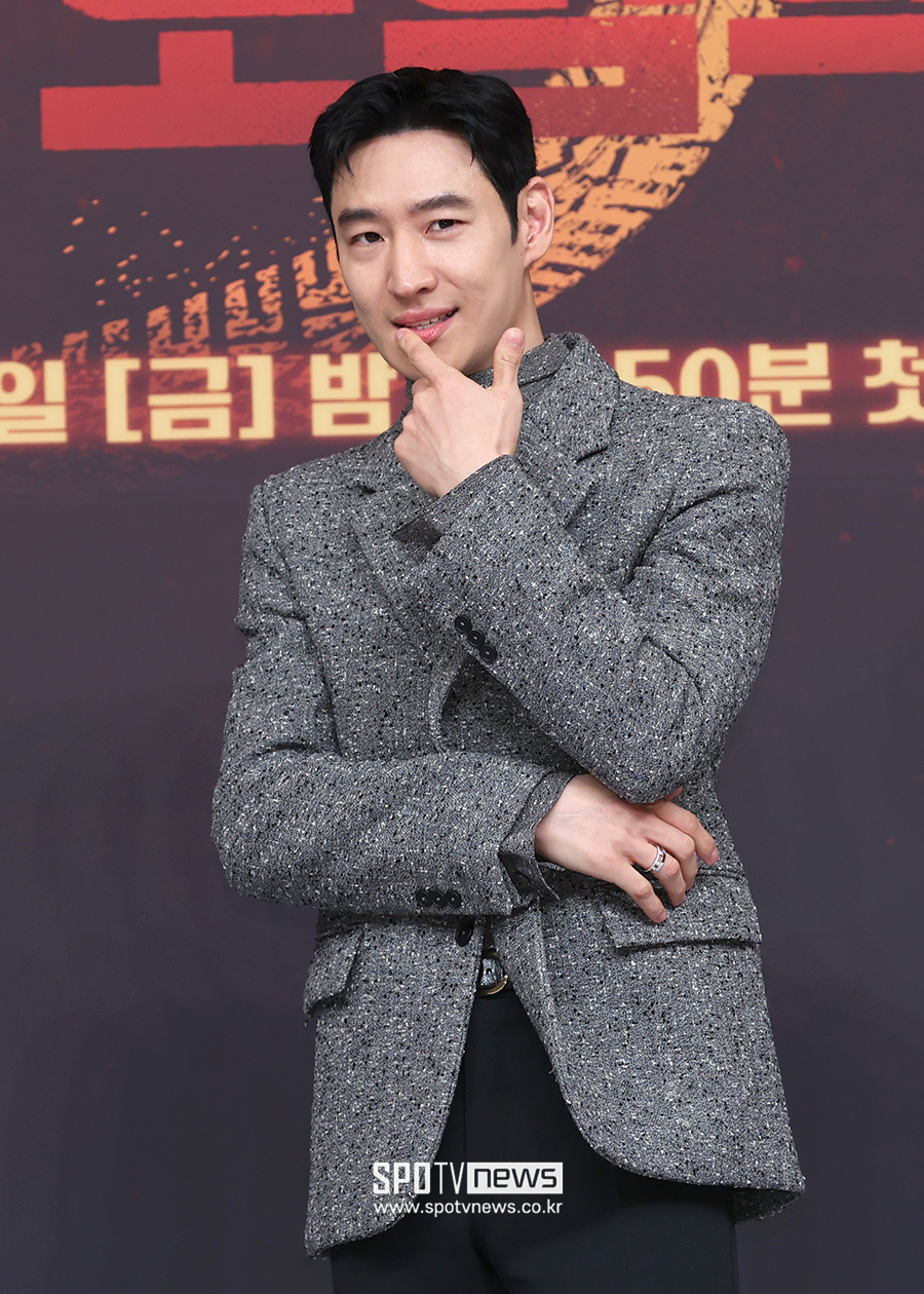 [포토S] 이제훈, '기대하세요'