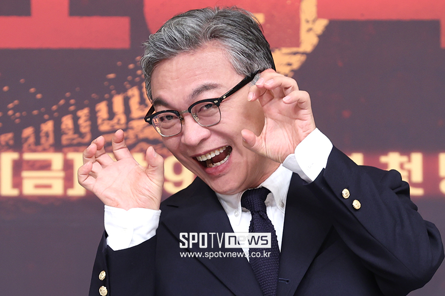 [포토S] 김의성, '익살스러운 포즈'