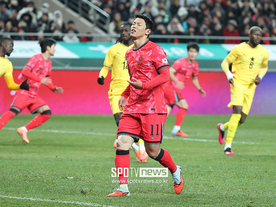 [포토S] PK 실축하는 황희찬