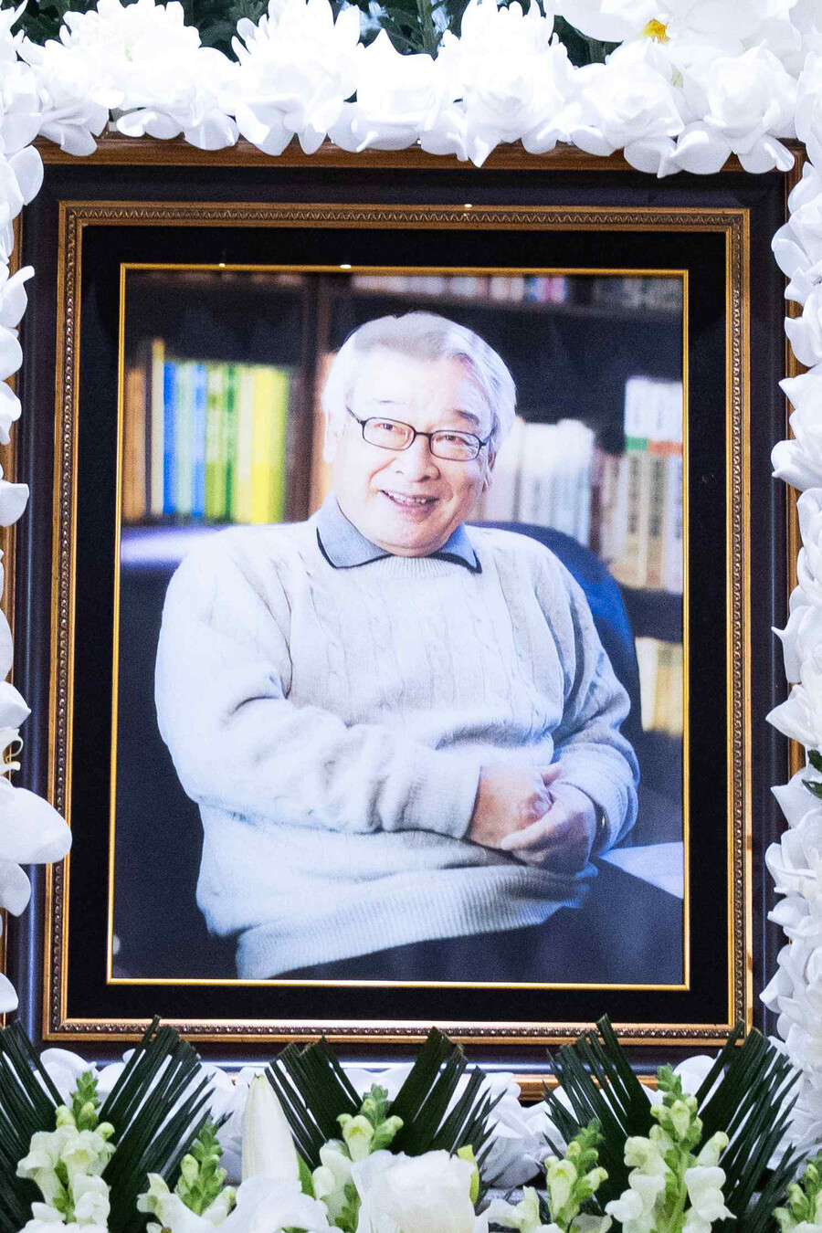 "버팀목 되어줘, 편히 쉬시길"…백일섭→이승기, 故이순재 빈소 조문 행렬[종합]