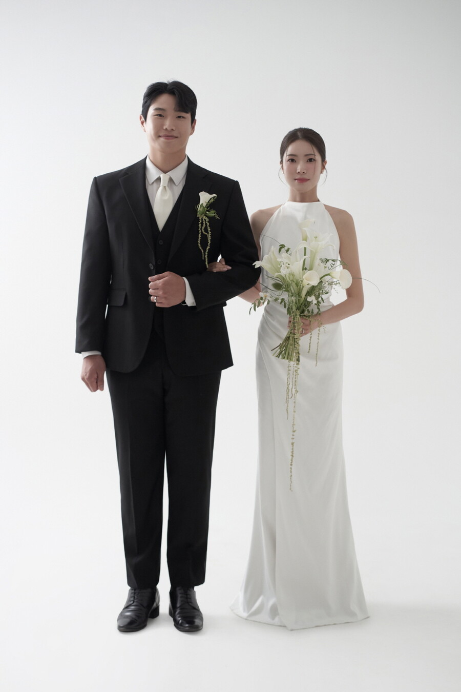 SSG 류효용 육성군 타격코치 결혼 "서로 아끼고 존중하며 행복한 가정 꾸리겠다"