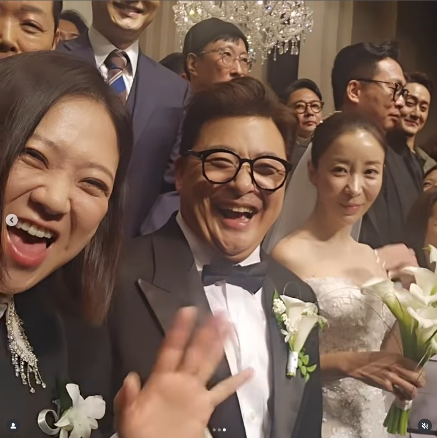 '10년 썸 끝났다' 김숙, 윤정수♥원진서 결혼식 사회…"더이상 엮지 말아달라"