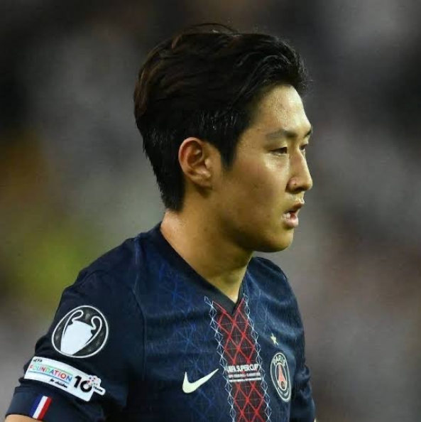"한곳에서 100경기 최초" 이강인 'PSG 메달' 감동 소감…"바르콜라 대신 LEE 선발" 한국인 대망론 쇄도