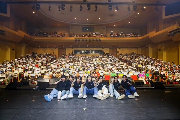▲ 휘브가 11월 30일 첫 팬콘서트 '앤드 : 뉴 챕터'를 성황리에 마무리했다. 제공|씨제스 스튜디오