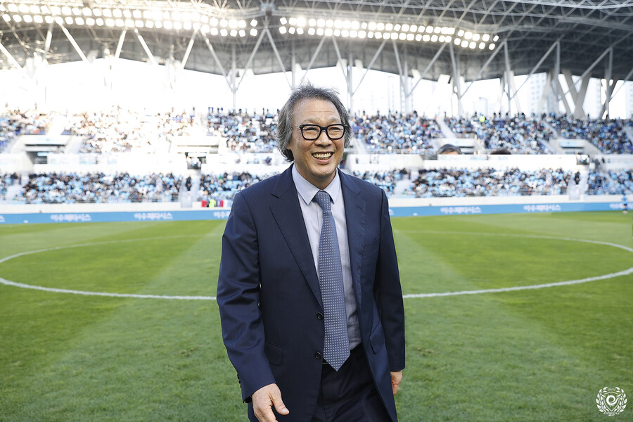 ▲ 2014년 9월부터 대구를 이끌어 온 조광래 대표이사는 그동안 보내주신 팬 여러분의 성원에 감사의 뜻을 전했다. ⓒ 대구FC