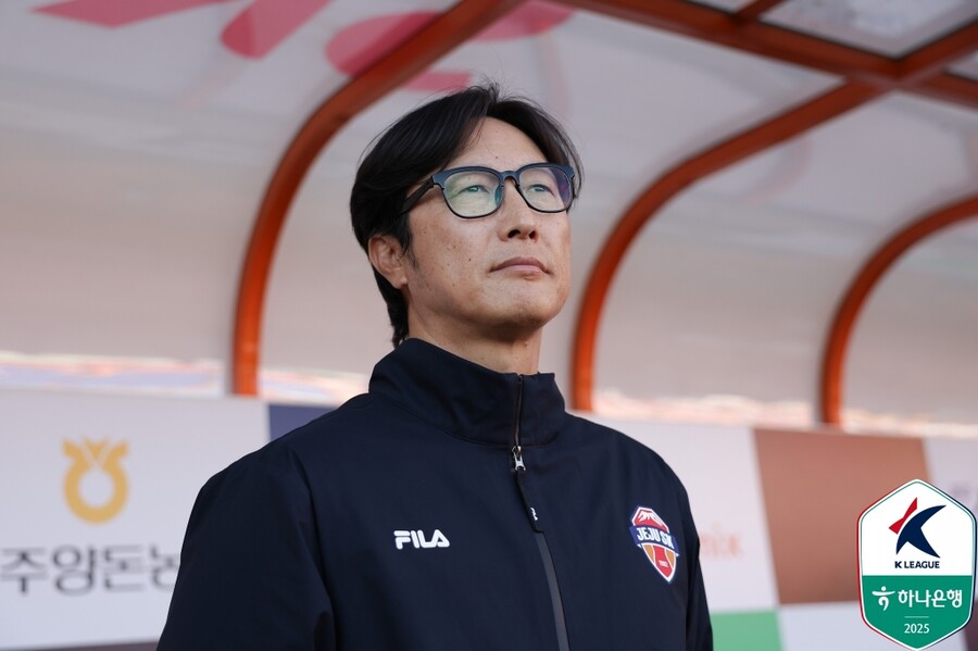 [SPO 현장] 제주SK 김정수 감독 대행 "수원 공격은 강하지만...수비가 약점, 공략할 것"