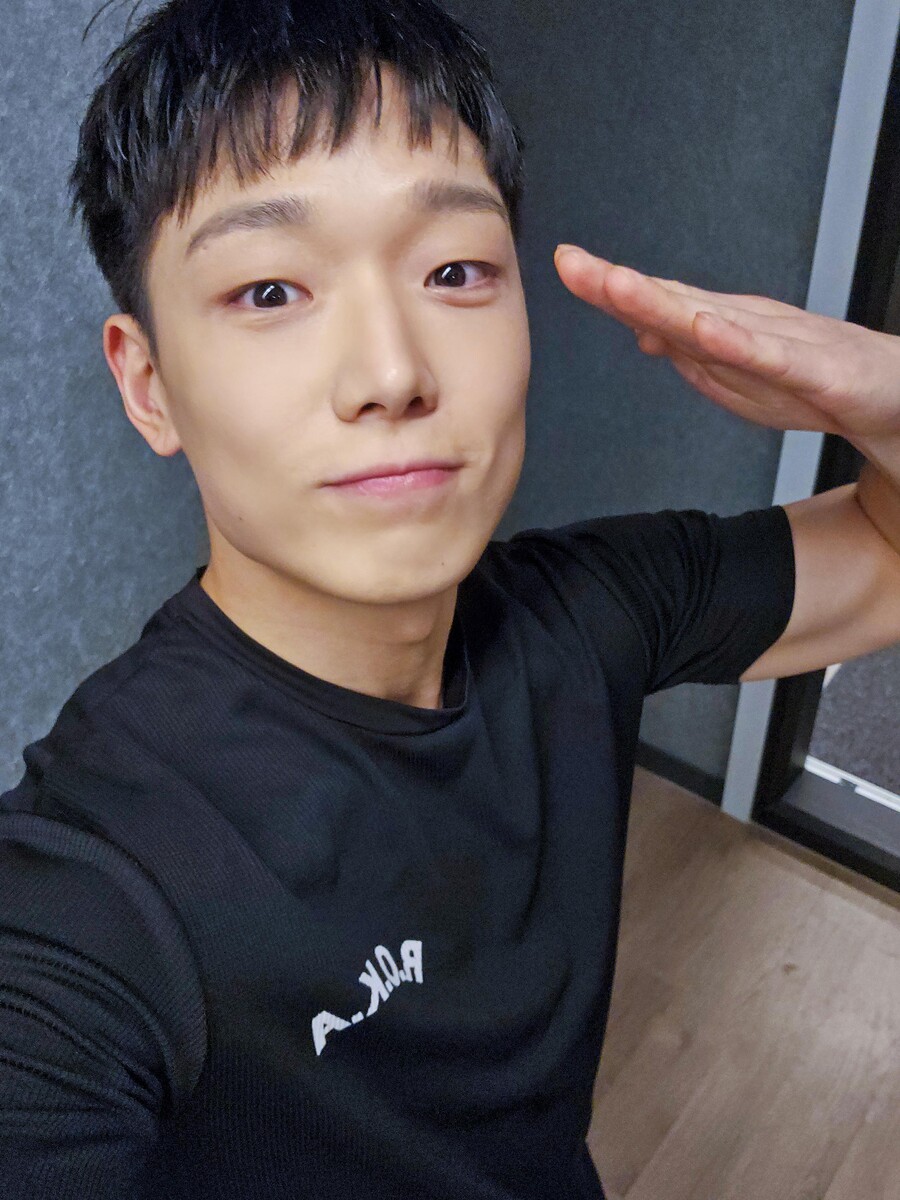 아이콘 바비, 3일 상근예비역 전역…본격 활동 재개