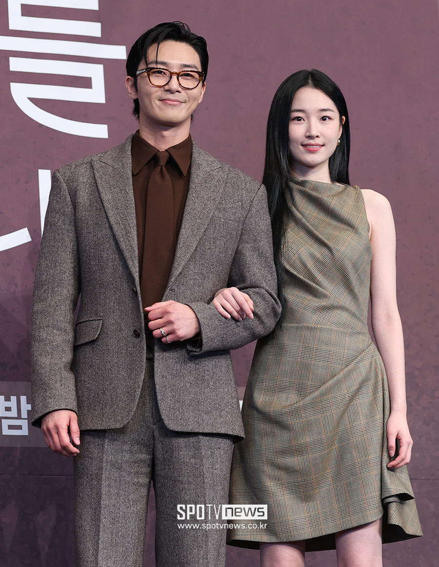 박서준 "원지안과 11살 차…관리 열심히, 조금이라도 당겨보려"('경도를 기다리며')