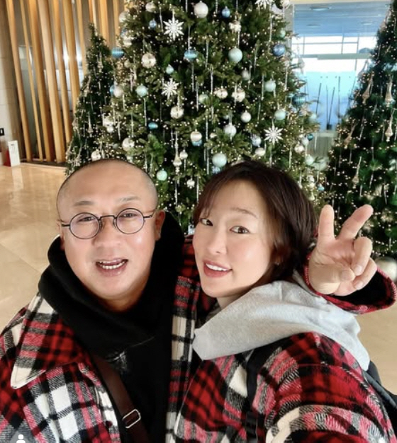 최여진, '돌싱' ♥남편과 불륜설·사이비설 이기고 신혼 만끽 근황..여수 여행 '행복'