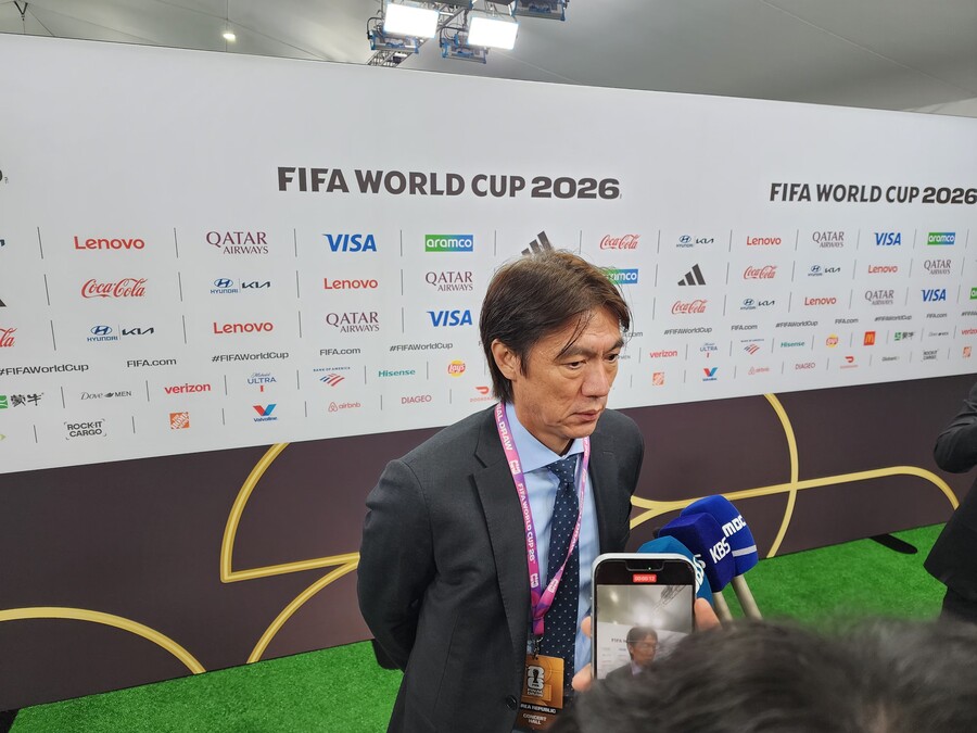 韓 축구 '역대 월드컵 최고의 조' 초대박…홍명보 감독 "유럽-남미 강호 피해 다행 → 개최국 멕시코도 쉽지 않다"