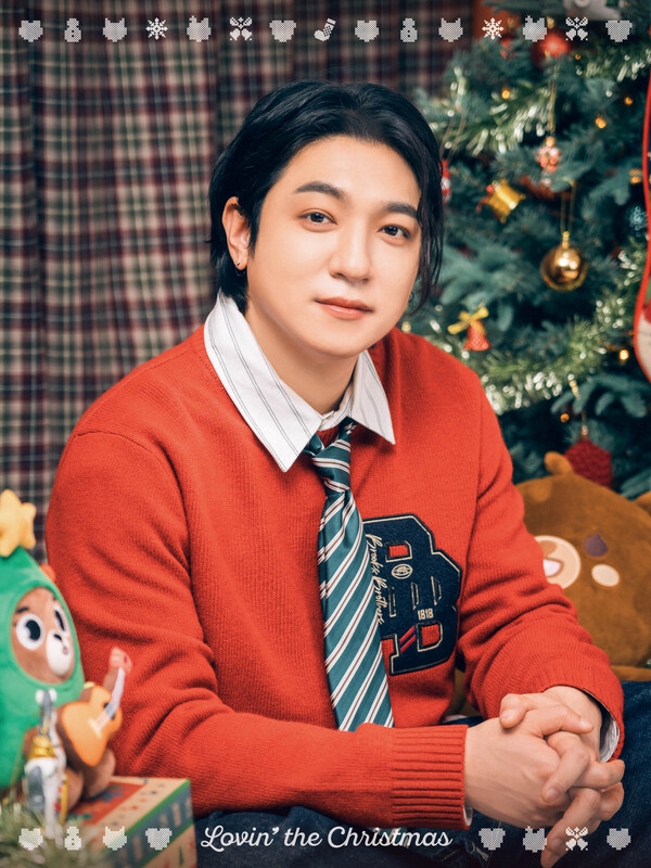 데이식스 성진·영케이 크리스마스 콘셉트 사진 공개…포근한 분위기 눈길