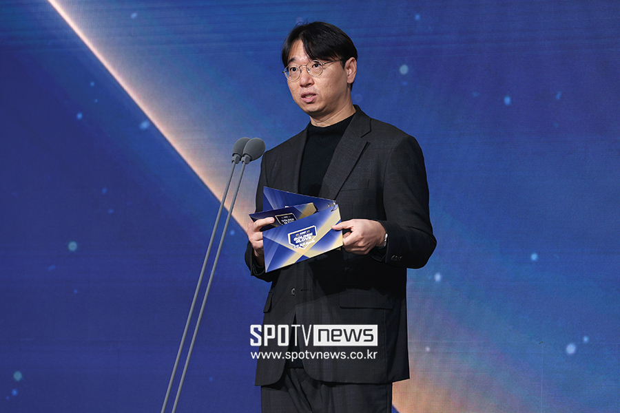 [포토S] 골든포토상 발표하는 한국스포츠사진기자회 지형준 회장