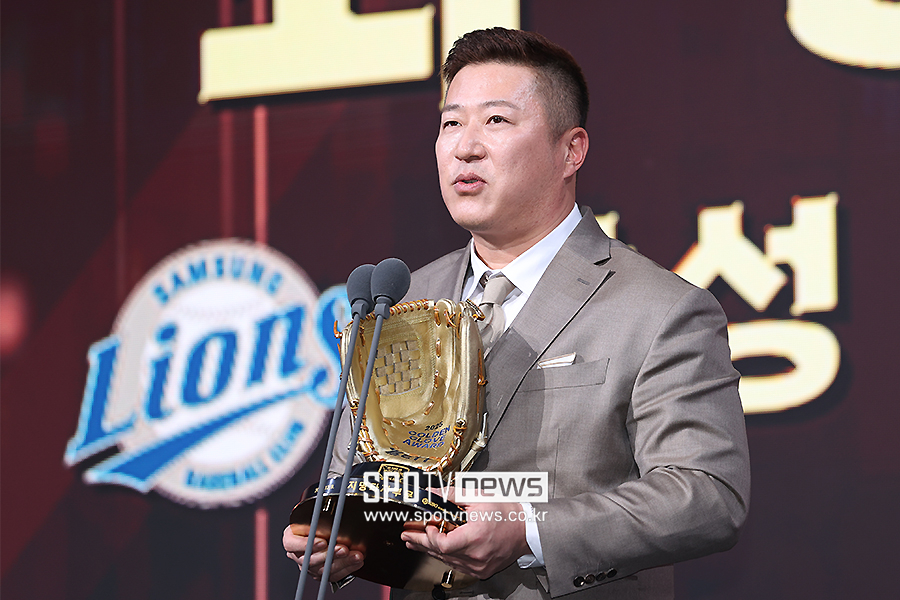 '42세 GG 신화' 최형우, KIA 동생들 이름 부르며 울컥했다…"삼성 팬 여러분 걱정하지 마세요" 당부까지