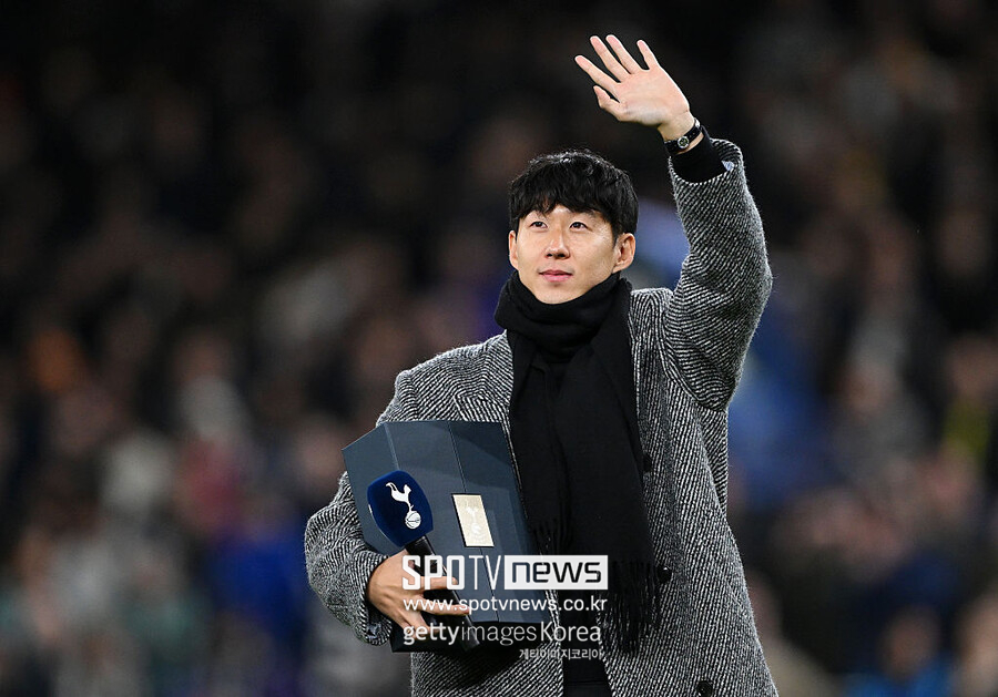 “이곳은 내 집입니다” 손흥민 한마디에 6만명 울컥…북런던 흔든 '역대급' 귀환→토트넘 레전드도 "스퍼스 심장 돌아왔다"
