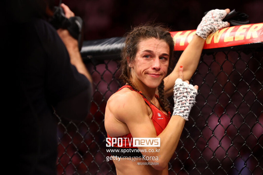 ▲ UFC 전 여성 스트로급 챔피언 요안나 옌드레이칙.