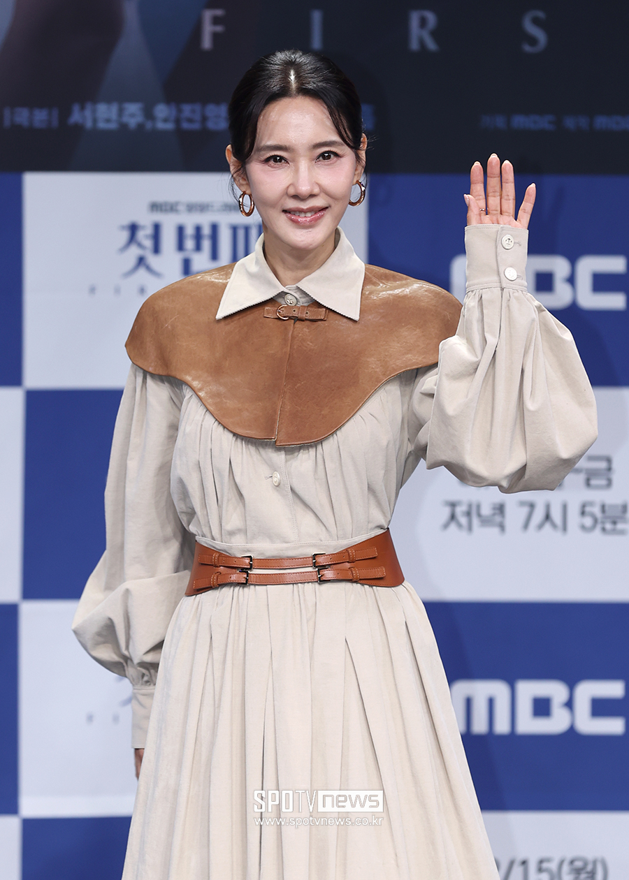 [포토S] 오현경, '50대 나이 믿을 수 없는 미모'