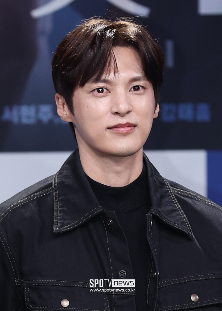 '첫 번째 남자' 윤선우 "♥김가은과 작품 얘기는 안해, 내조 많이 해주려고 노력"