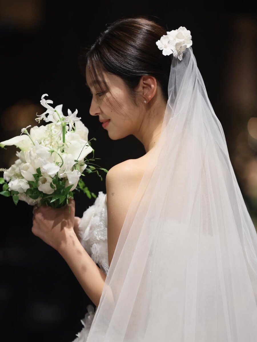 최유화, 결혼+임신 깜짝 발표…"♥남편=비연예인, 엄마가 돼 찾아 뵙겠다"[전문]