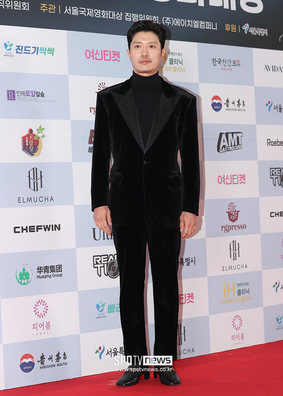 [포토S] 박희순, '슈트핏이 예술'