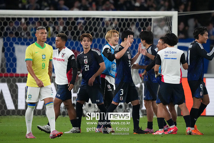 ▲ 내년 4월 웸블리 원정은 단순한 친선전이 아니라 일본이 세계 축구 무대에서 어떤 단계에 서 있는지를 증명하는 첫 번째 시험 무대가 된다. 브라질을 넘어선 일본이 이제 잉글랜드를 상대로 역사적인 첫 승까지 노릴 수 있을지 관심이 쏠린다.