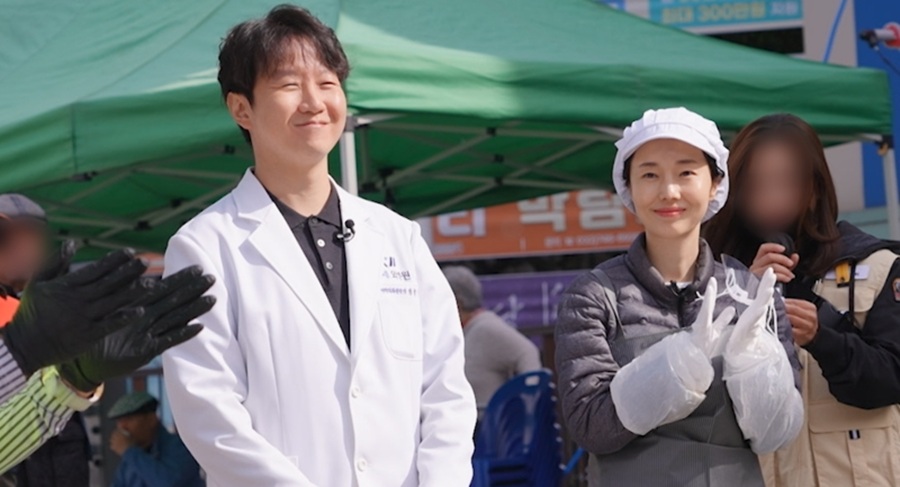 이정현, ♥의사 남편과 동반 봉사활동 "전쟁 나면 따라가서 노래하겠다"('편스토랑')
