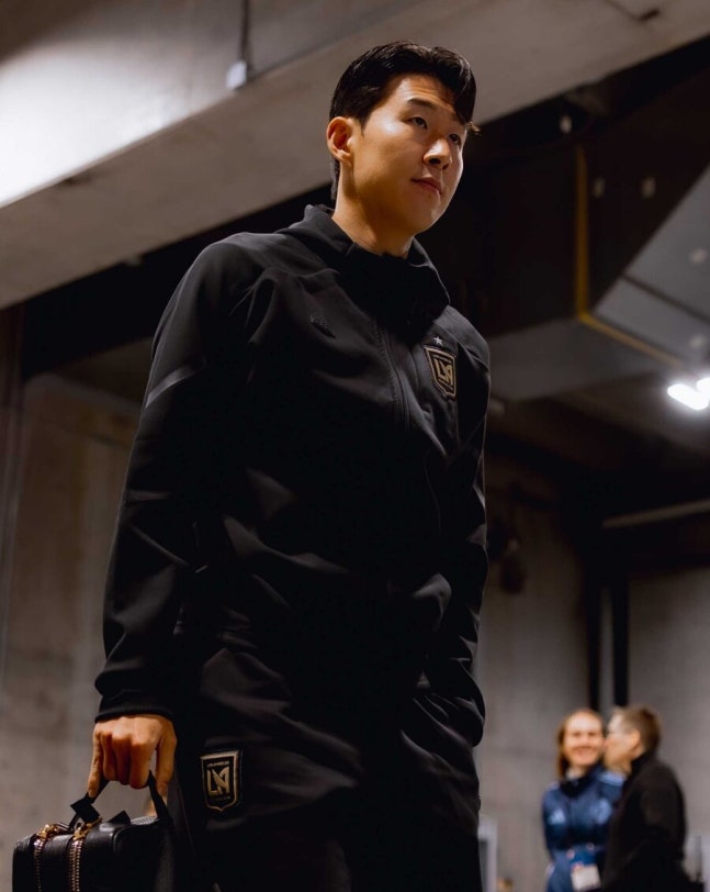 ▲ 손흥민의 짧지만 강렬했던 MLS 첫 시즌이 끝났다. 2025년 8월에 합류해 첫 경기부터 결정적인 페널티킥을 유도했던 손흥민은 플레이오프 포함 총 13경기에서 12골 4도움으로 1년차를 끝냈다. ⓒ LAFC
