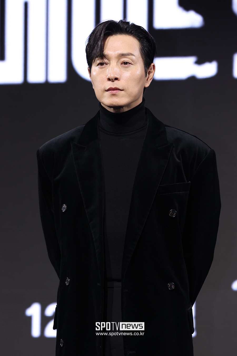 [포토S] 정성일, 아련한 눈빛