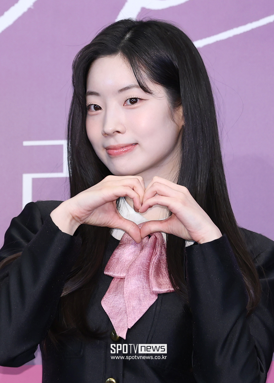 [포토S] 다현, 깜찍 하트