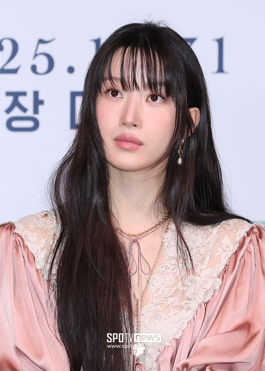 [포토S] 문가영, 은근한 시스루 패션